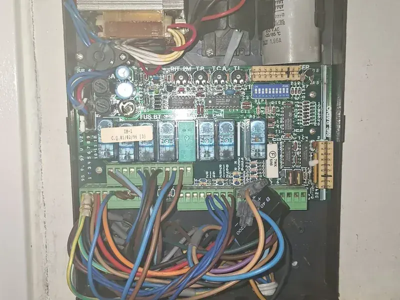 Ricambi FAAC Abbiategrasso – scheda elettronica quadro comando cancello